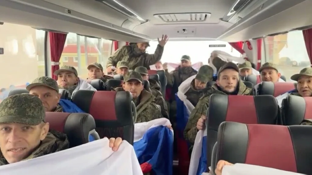 Russia, Ukraine exchange 175 POWs each in new swap