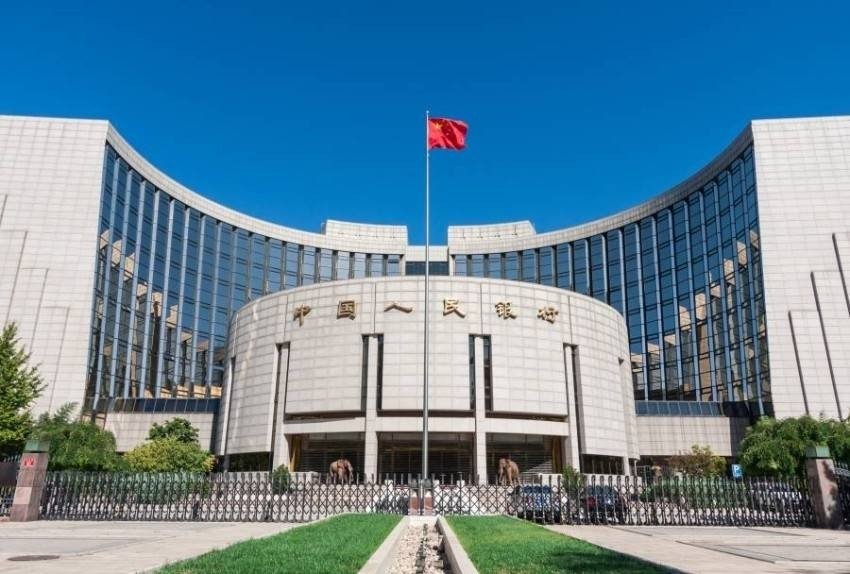 China’s foreign exchange reserves decline in March