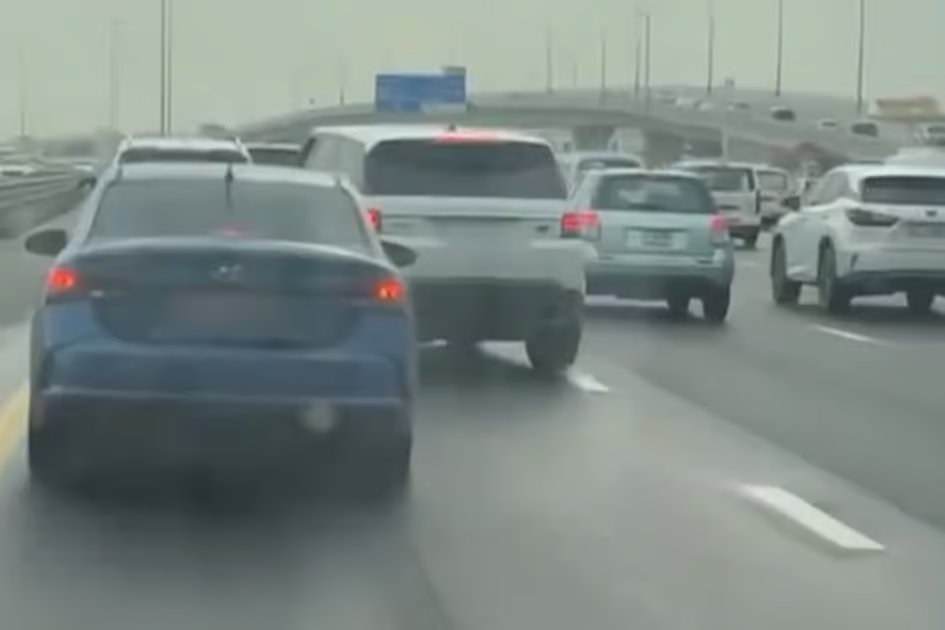 Watch: Dubai Police warn against sudden lane changes, reckless driving