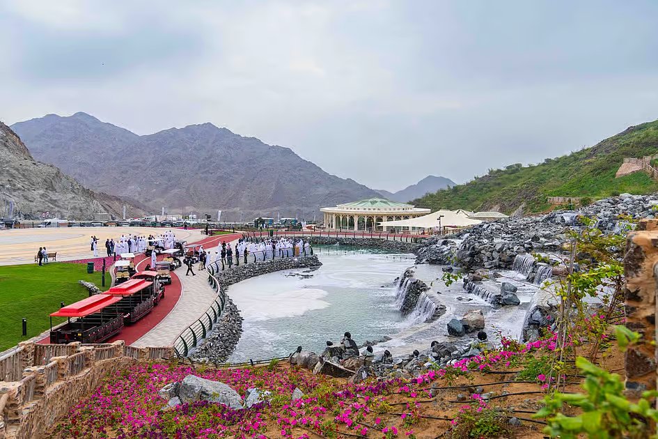 Sharjah Ruler unveils 100-volume book project, leisure developments in Kalba