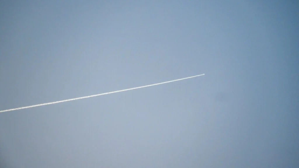 UAE intercepts 3 cruise missiles, resumes normal air navigation after alert