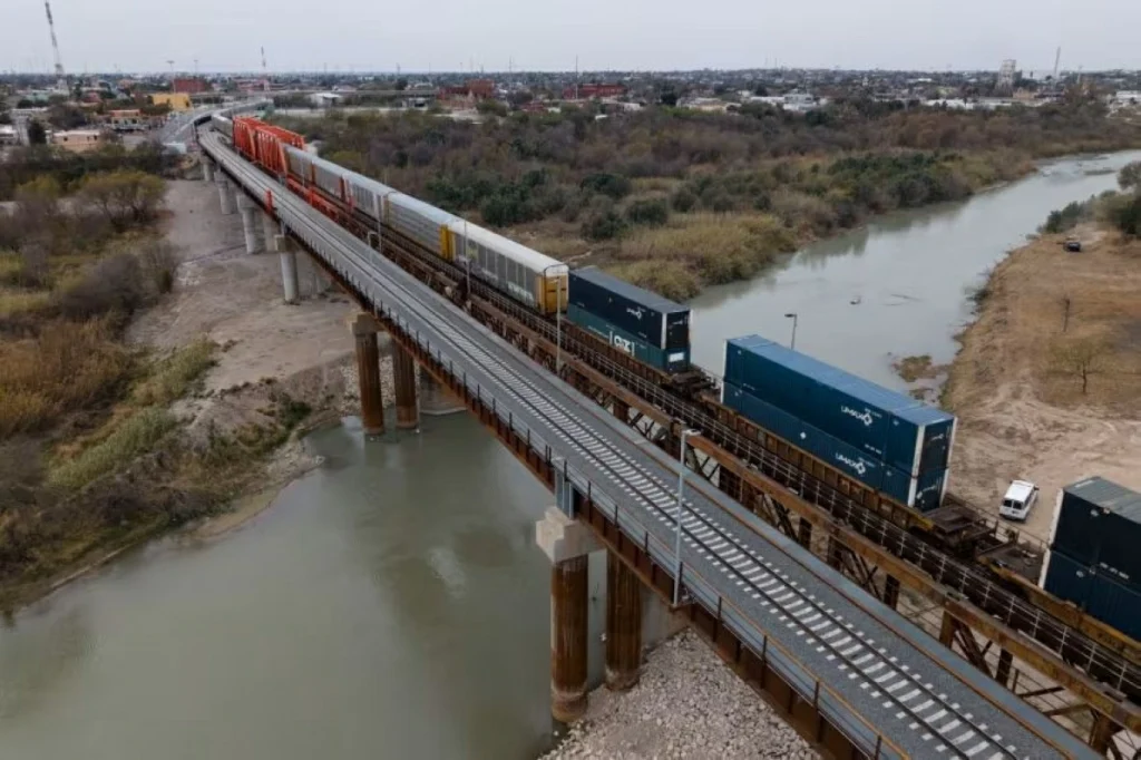 Six people found dead inside boxcar in Texas, officials say