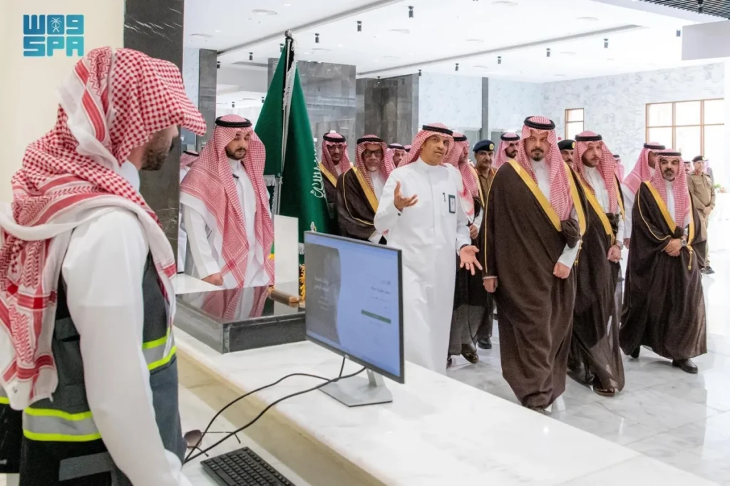 Emir of Madinah inspects pilgrims’ Welcome and Reception Center on Hijrah Road