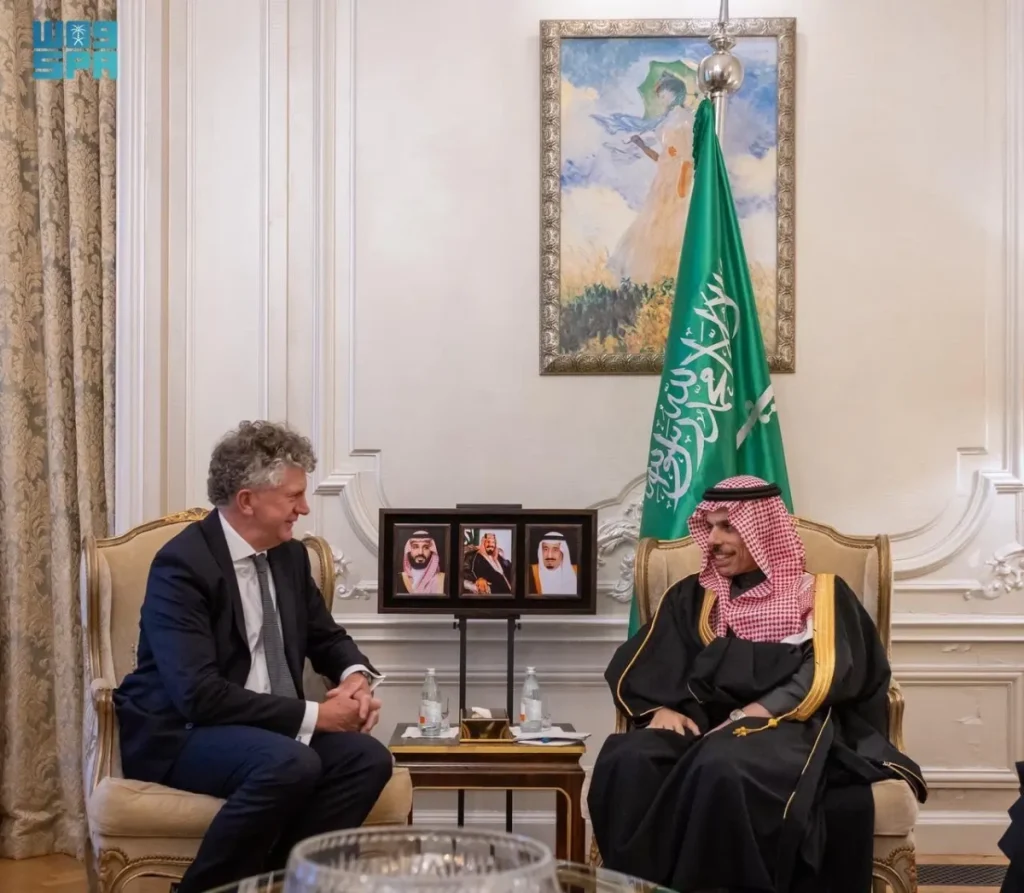 Saudi FM meets UK National Security Advisor to discuss regional security