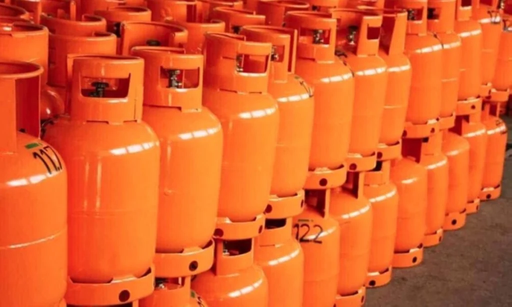 Civil Defense bans entry and use of gas cylinders at holy sites from Monday