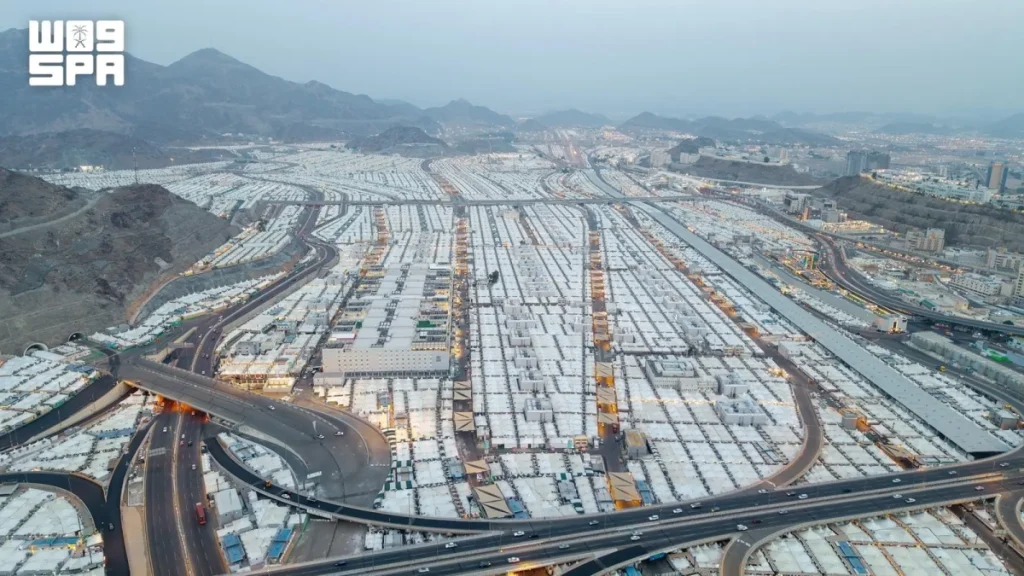 Pilgrims complete arrival in Mina, prepare for standing at Arafat