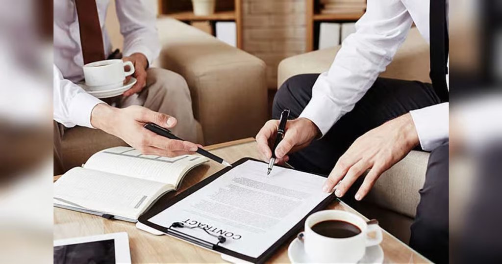 UAE jobs: Can an employee not serve the one month notice period?