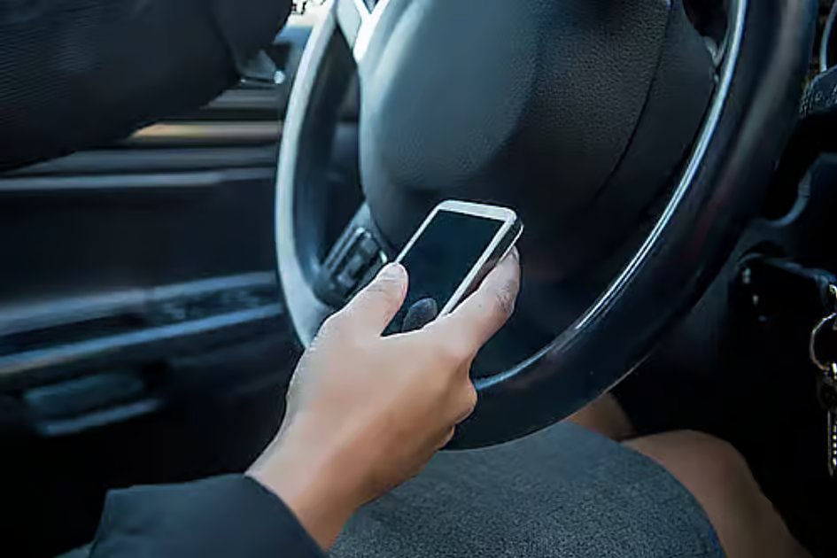 Abu Dhabi Police warn against using phones to send Eid Al Adha greetings while driving
