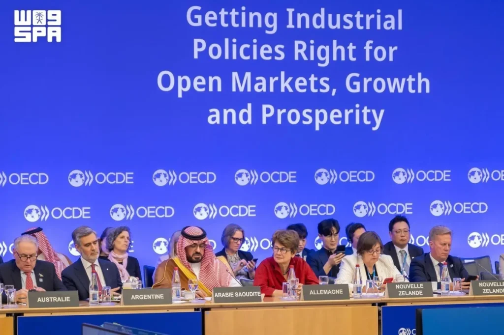 Economy minister outlines Saudi economic diversification at OECD meeting in Paris