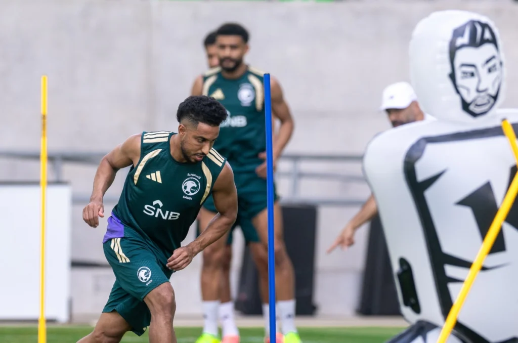 Saudi Arabia braces for Bielsa’s Uruguay in World Cup opener