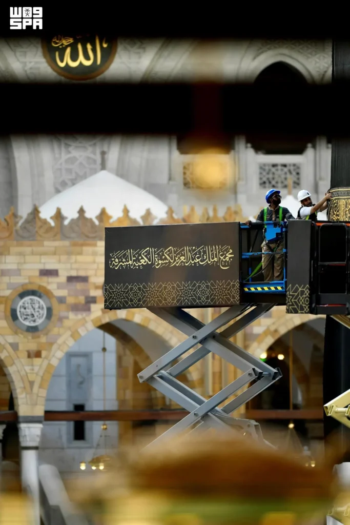 Preparations to adorn Holy Kaaba with new Kiswa begins in Makkah