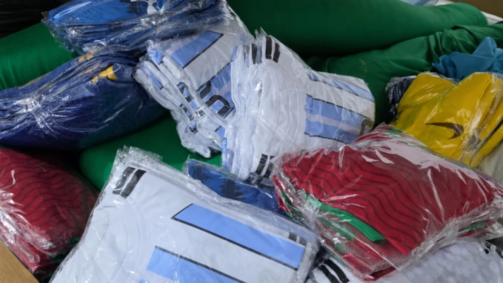 Jeddah seizes 3,699 counterfeit branded items in crackdown