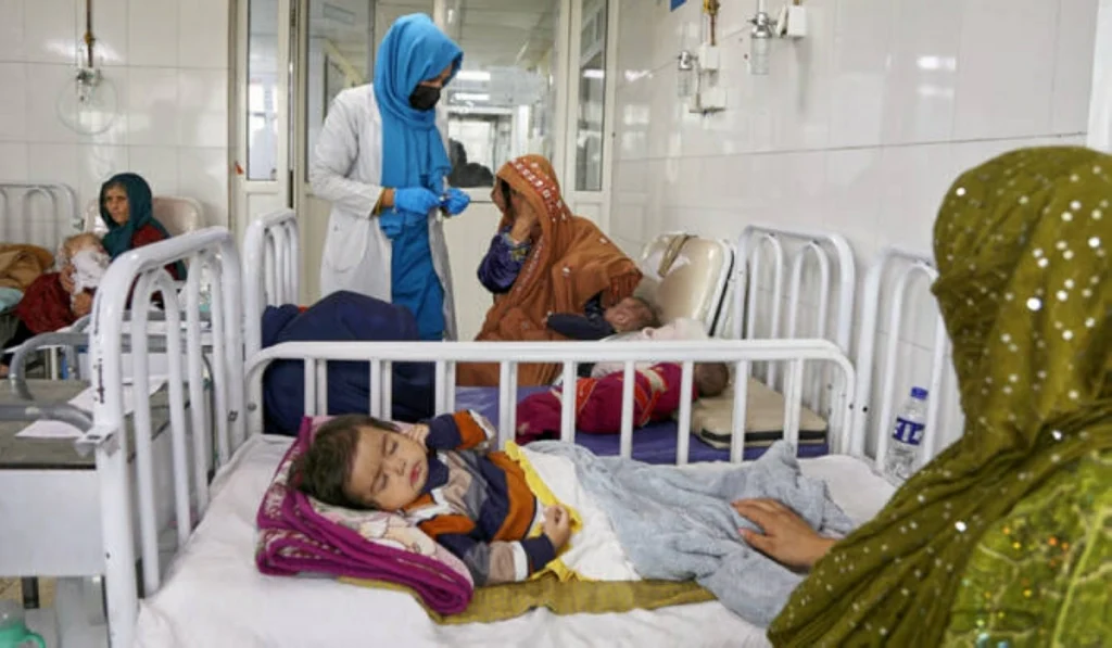 Afghanistan child malnutrition hits critical levels amid aid cuts, WFP says