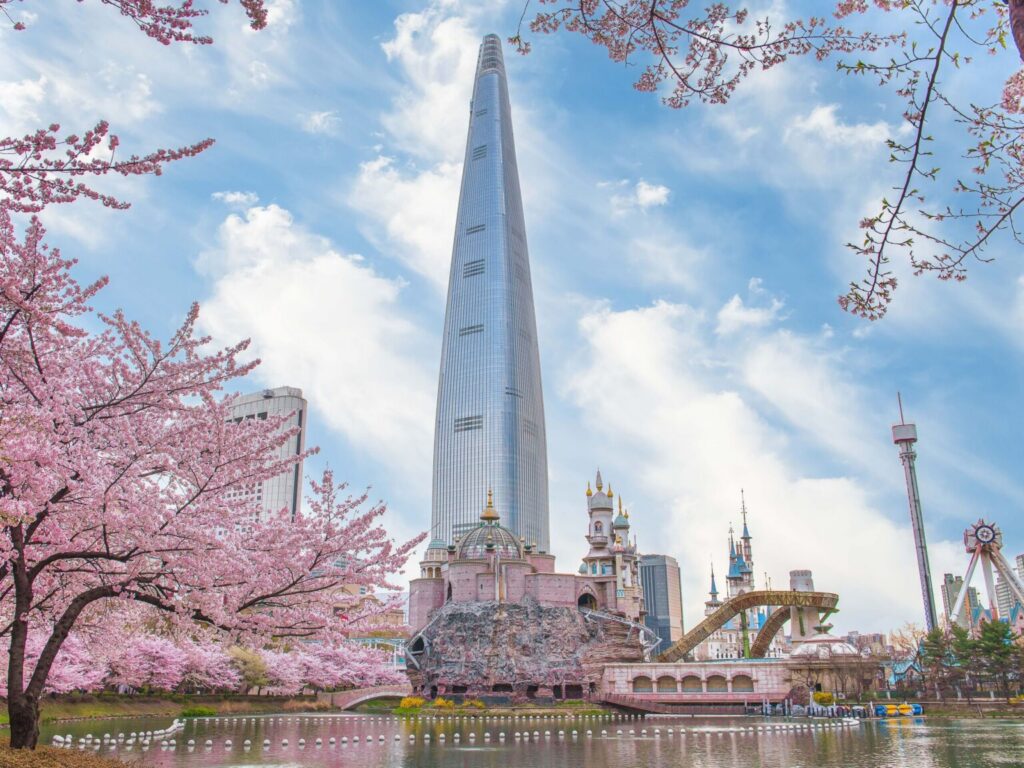Korea’s tourism balance hits record surplus since COVID-19 pandemic