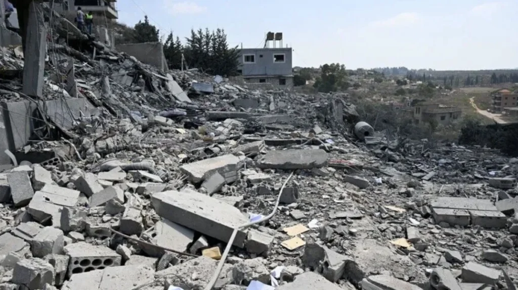 Israeli strikes kill four, injure 20 in southern Lebanon