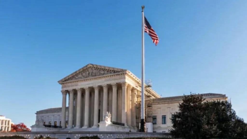 US Supreme Court allows Trump to resume third-country deportations