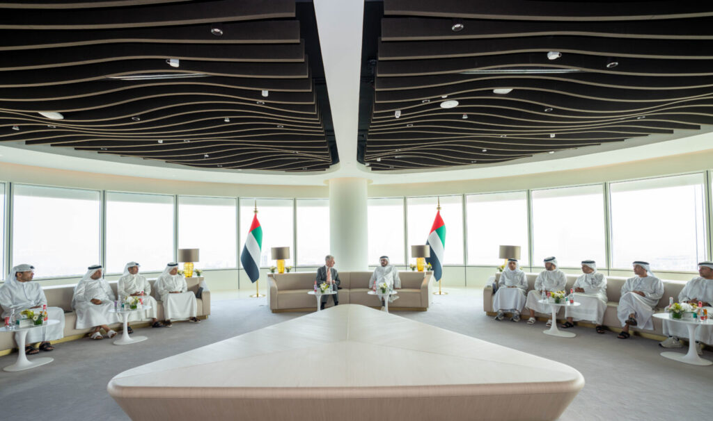 Supreme Council of Energy discusses with Dubai Airports enhancing strategic partnership, cooperation